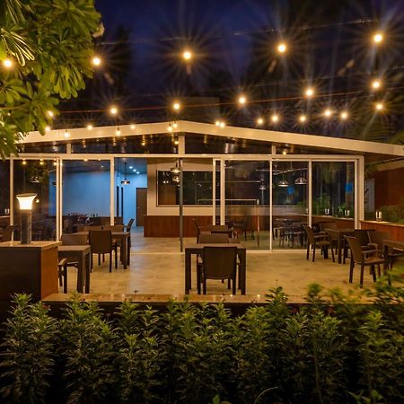 Coco Bliss By Mauli Stays Manor Exterior foto